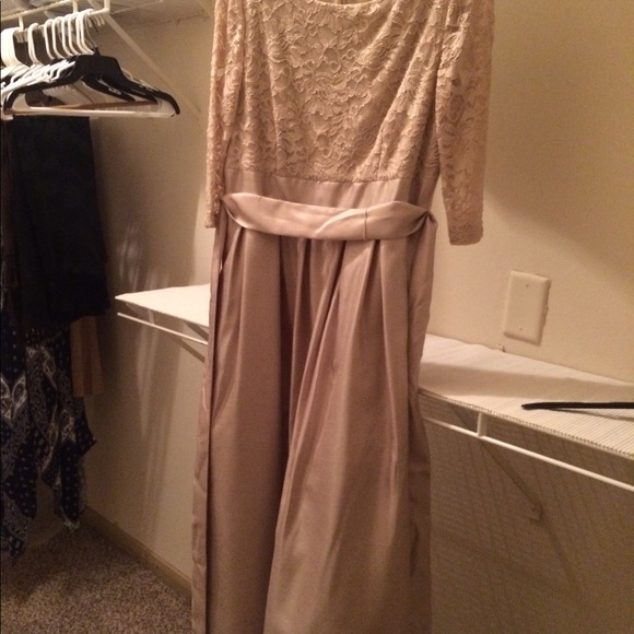 Tan Ladies light Ruffle Jacket - Picture 7 of 8